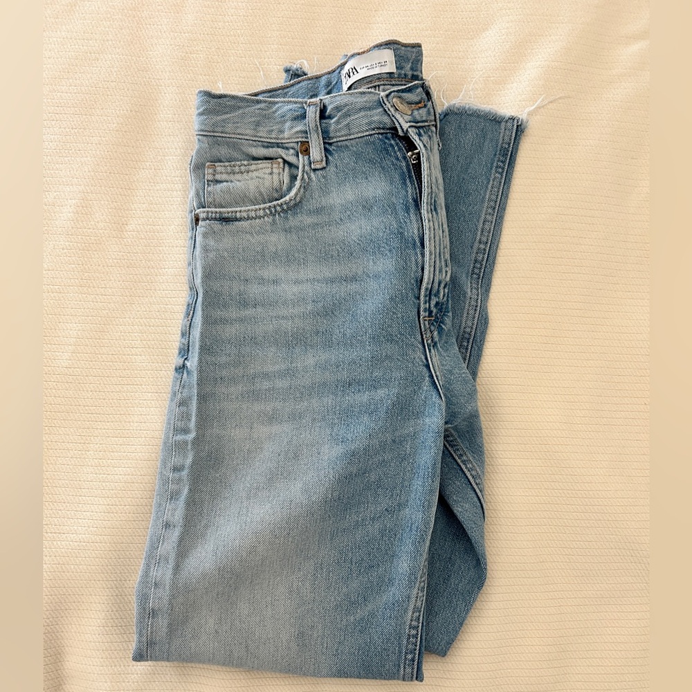Zara Light Blue Wide-Leg Flared Jeans - Picture 2 of 5